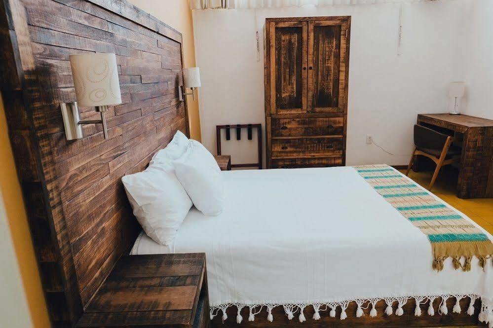 غوادالاجارا La Fe Hotel And Arts المظهر الخارجي الصورة