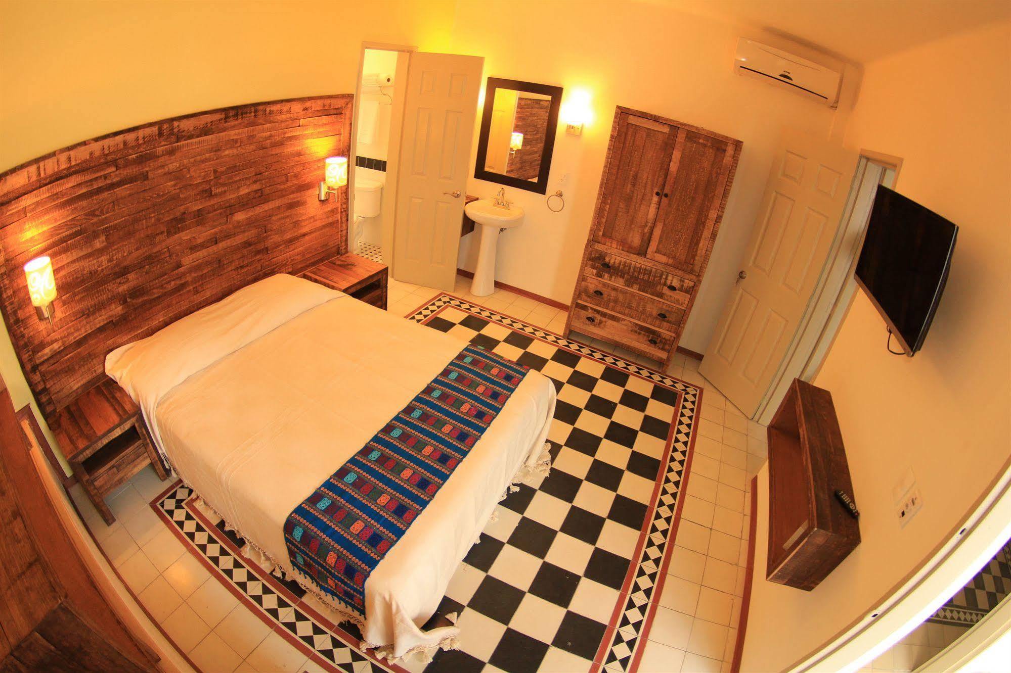 غوادالاجارا La Fe Hotel And Arts المظهر الخارجي الصورة